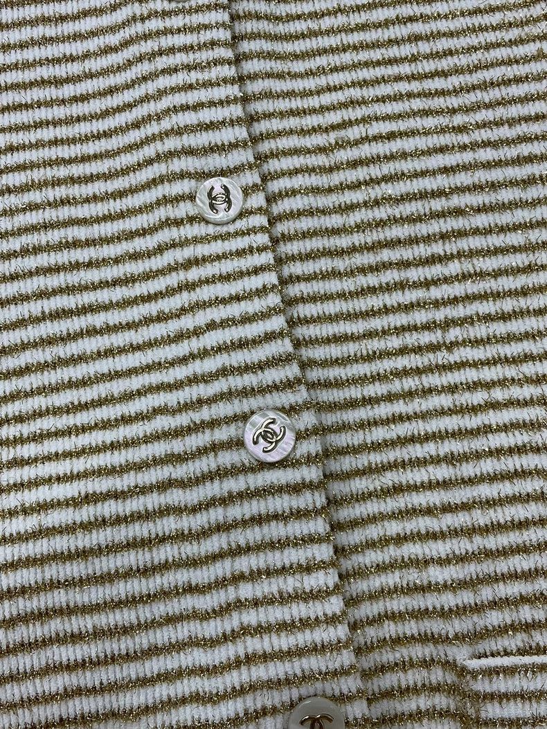 Chanel chanel White stitching gold striped cardigan coat Size XS / US 0-2 / IT 36-38 - 2 Thumbnail