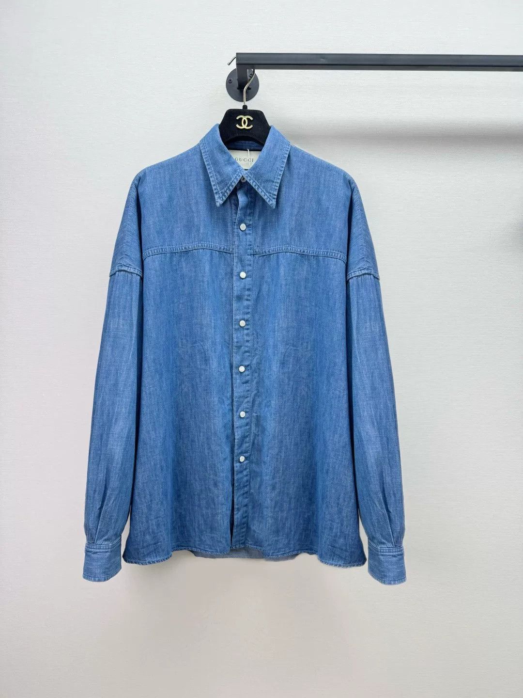 Gucci Gucci Denim Shirt Jacket with Tiger Embroidery Size US S / EU 44-46 / 1 - 1 Thumbnail