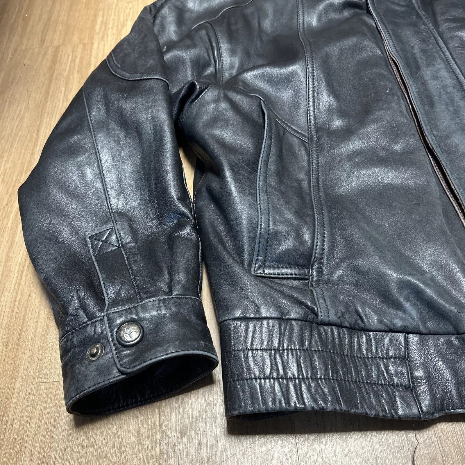 Peter Millar Vintage Peter Millar 100% Genuine Black Leather Size US S / EU 44-46 / 1 - 11 Thumbnail