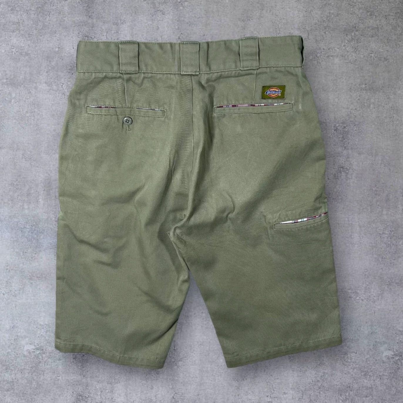 Dickies Dickies Chino Shorts Skater Workwear Beige 30 Mens Pocket Lined Zipper Fly 13" Rise 9" Leg Width Beige Chino Shorts 30 Fresh DC42 Size US 30 / EU 46 - 2 Thumbnail