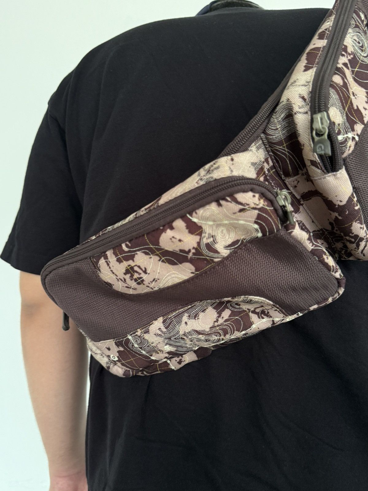 Gravis Gravis Vintage Y2K Radar Camo Crossbody Size ONE SIZE - 9 Thumbnail