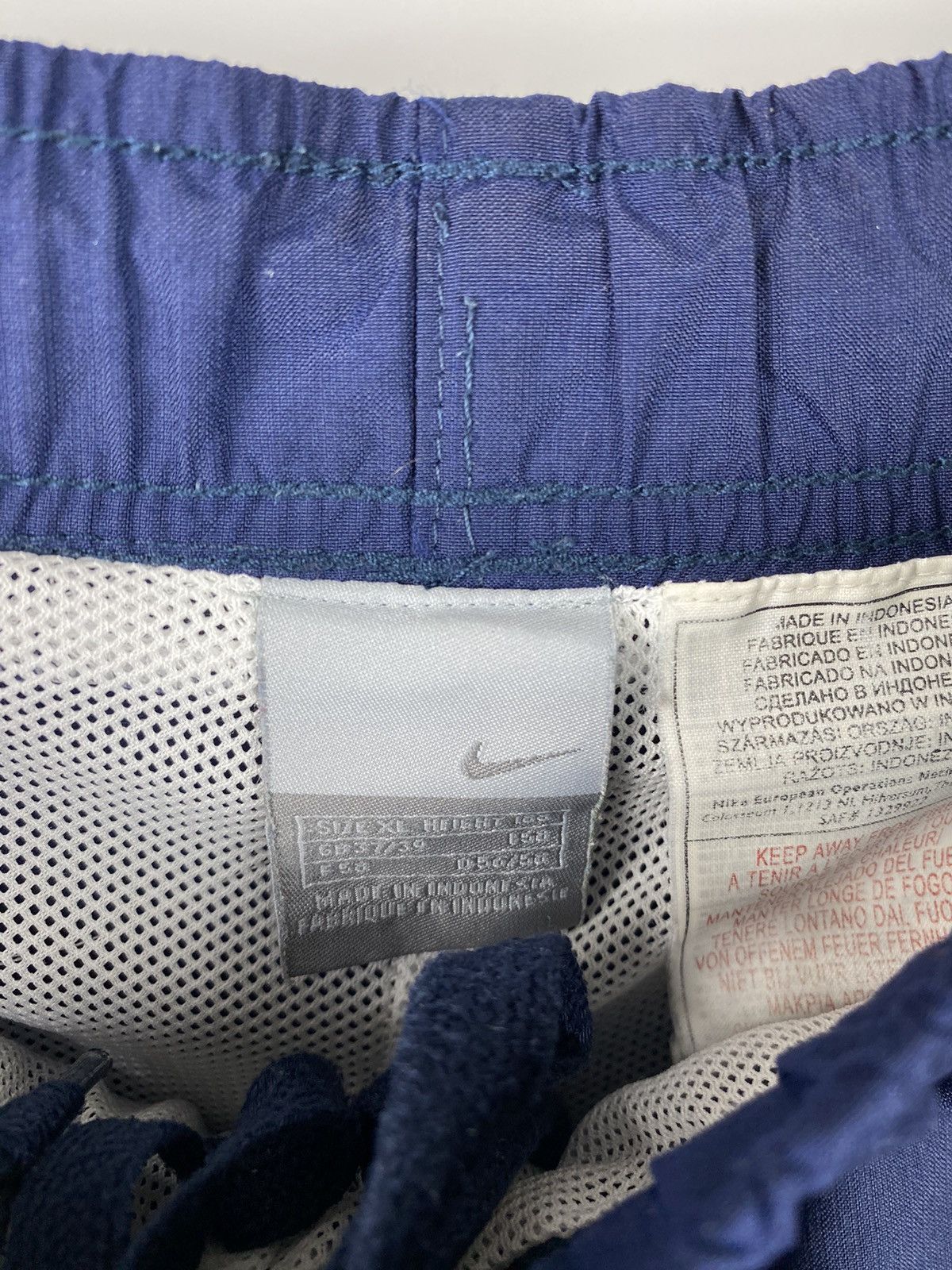 Nike Nike Y2K Swoosh Breeches Cropped Pants size XL Size US 36 / EU 52 - 7 Thumbnail