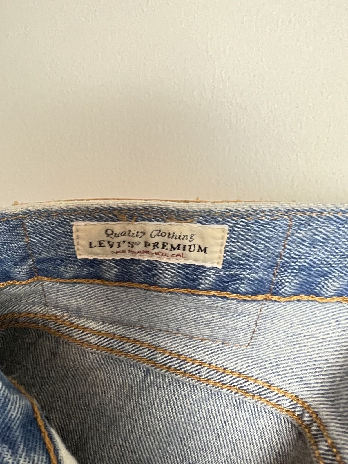 Levi's levis oversized cut out eye print shorts Size US 34 / EU 50 - 9 Thumbnail