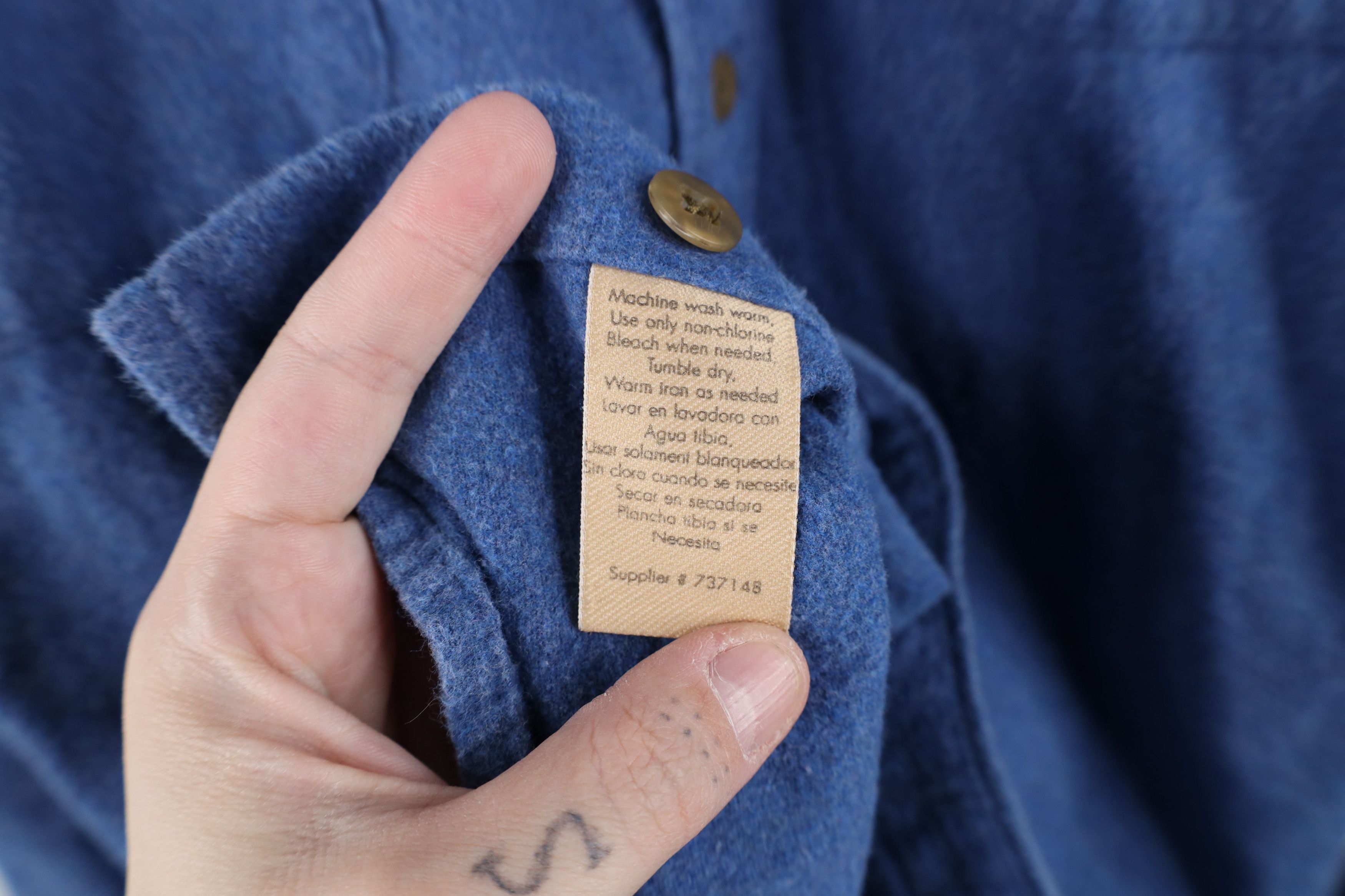 Vintage Vintage 90s Streetwear Cloth Collared Button Shirt Blue Size US M / EU 48-50 / 2 - 4 Thumbnail