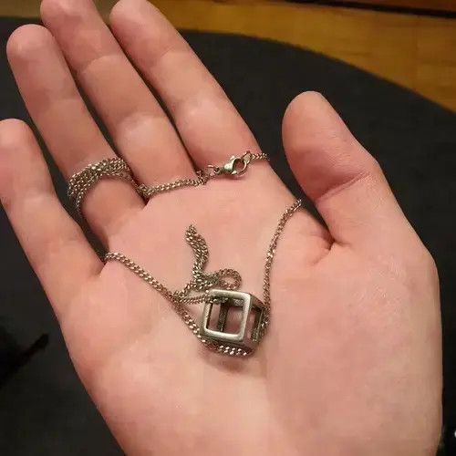 Jack Georges Hollow Cube Pendant Ne97 🔥🔥🔥 Size ONE SIZE - 2 Thumbnail