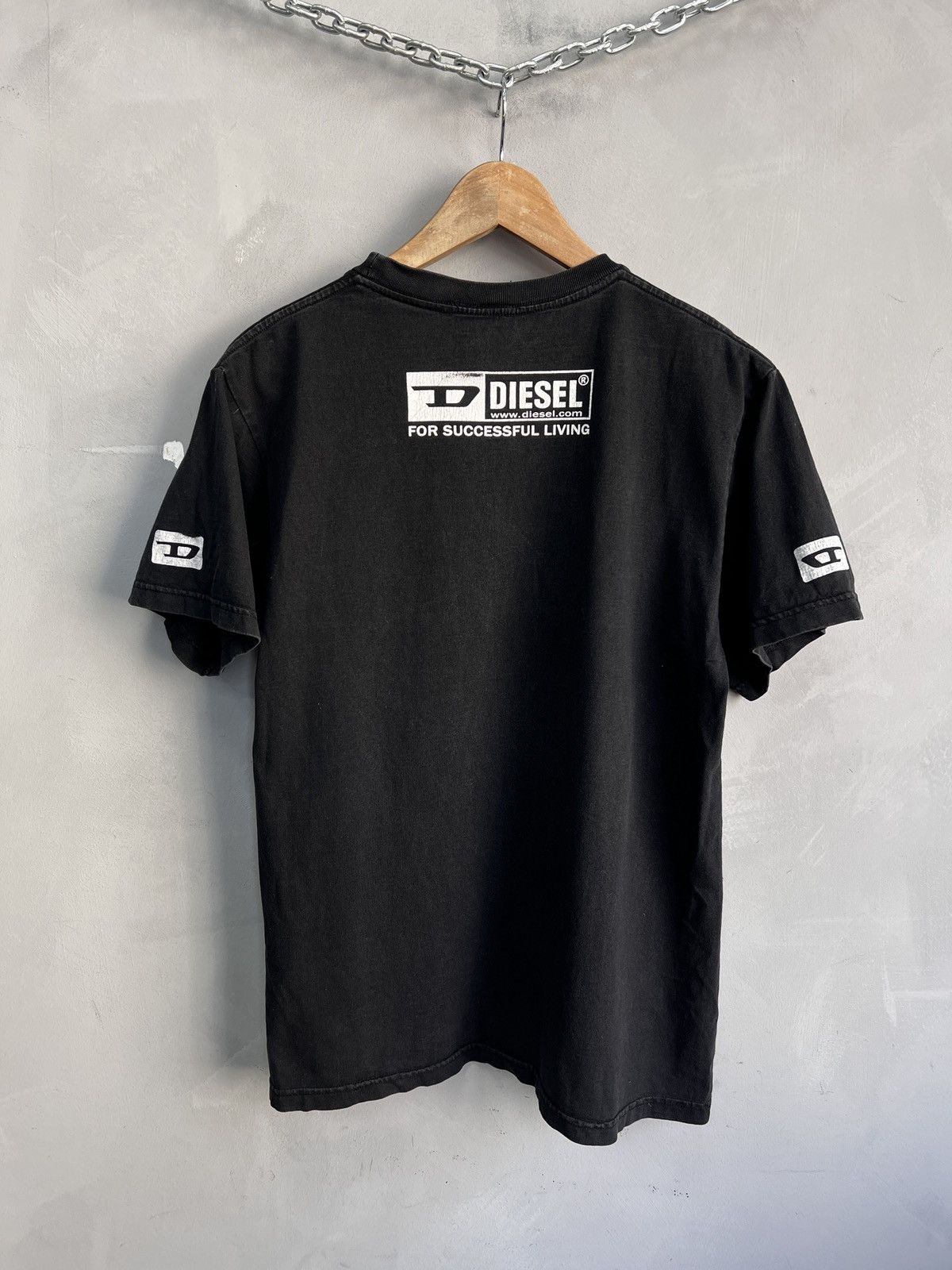 Diesel Diesel Black Logo T-Shirt Vintage Streetwear Size US L / EU 52-54 / 3 - 6 Thumbnail