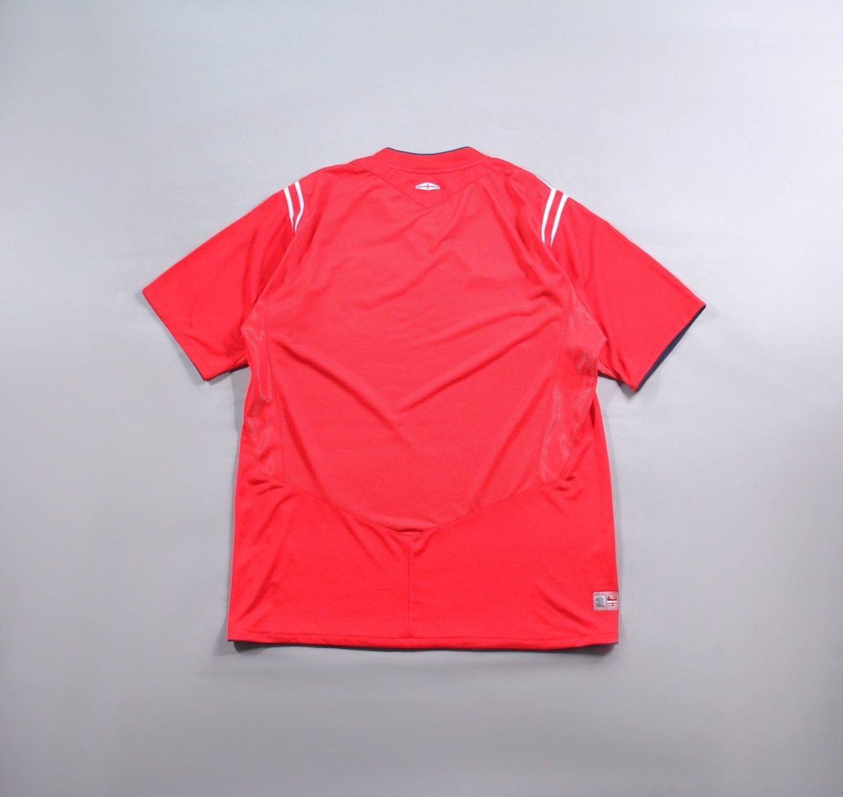 Umbro Umbro x England Vintage Soccer Football Jersey T Shirt Tee L Size US L / EU 52-54 / 3 - 4 Thumbnail