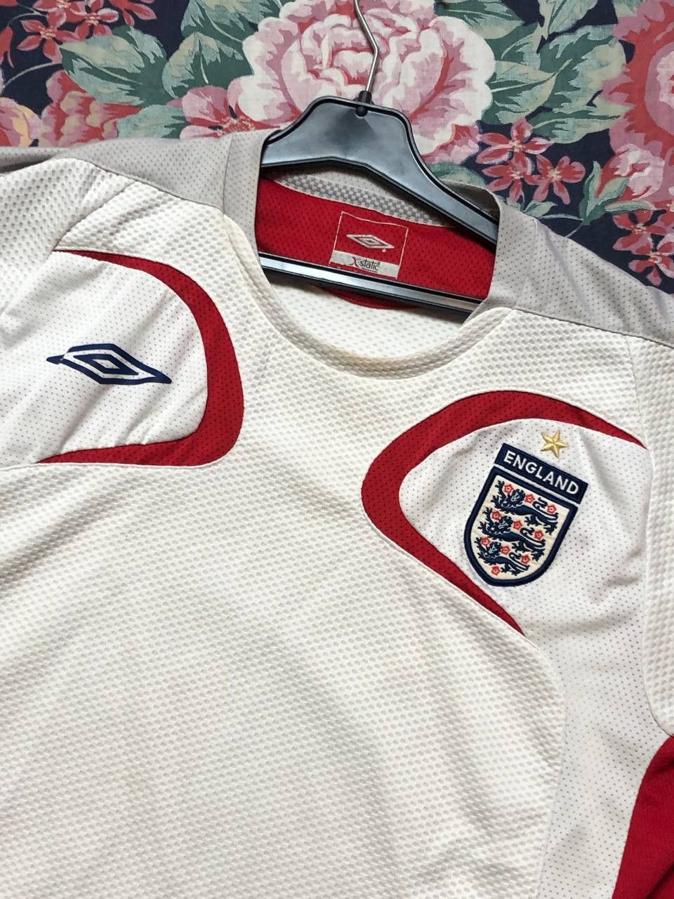 Umbro Umbro England FC 2006-2007 Home T-Shirt Jersey Size M Size US M / EU 48-50 / 2 - 6 Thumbnail