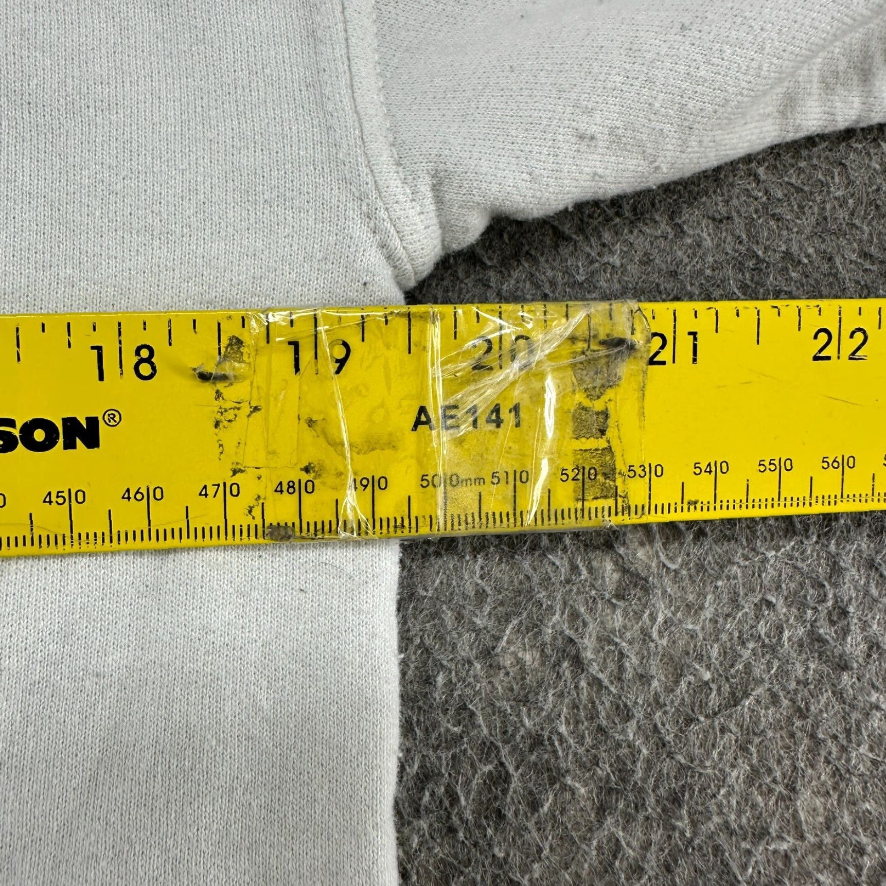 Vintage **VINTAGE The Scream Sweatshirt White Mens 90s Cotton** User: **VINTAGE Mens White The Scream Sweatshirt 90s Cotton** Size US S / EU 44-46 / 1 - 6 Thumbnail