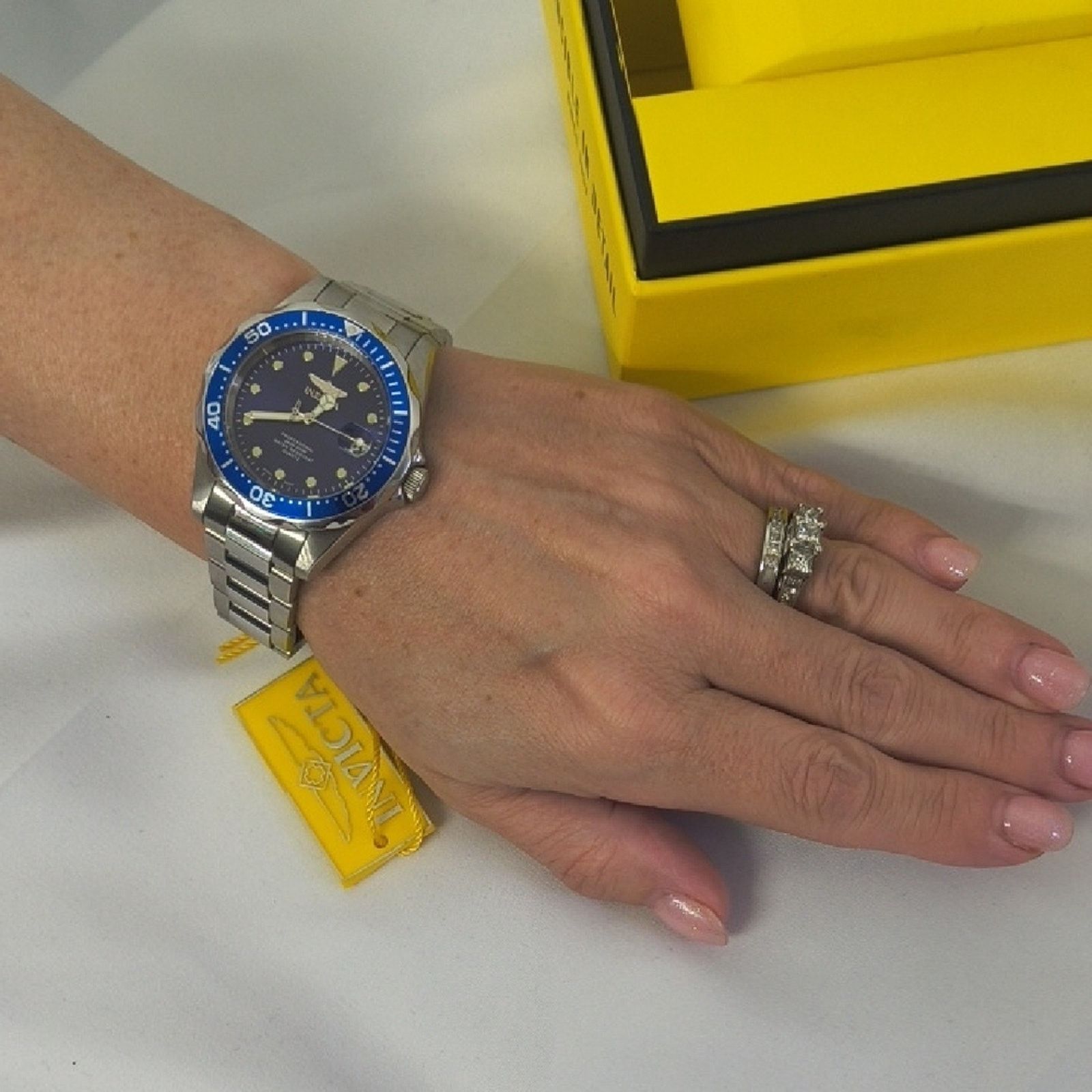 Invicta Like New - Invicta Diver Blue Dial Stainless Steel Women's Size 38 - 3 Thumbnail