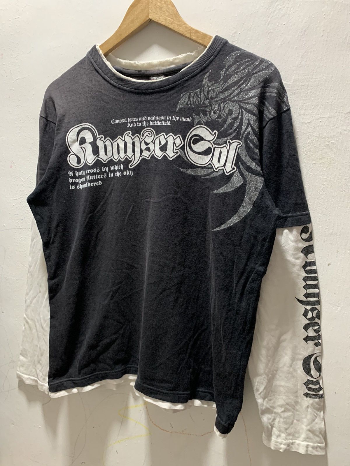 If Six Was Nine Beaumere Guardian Gae Bold Dragon poem Distressed Shirt Size US M / EU 48-50 / 2 - 7 Thumbnail