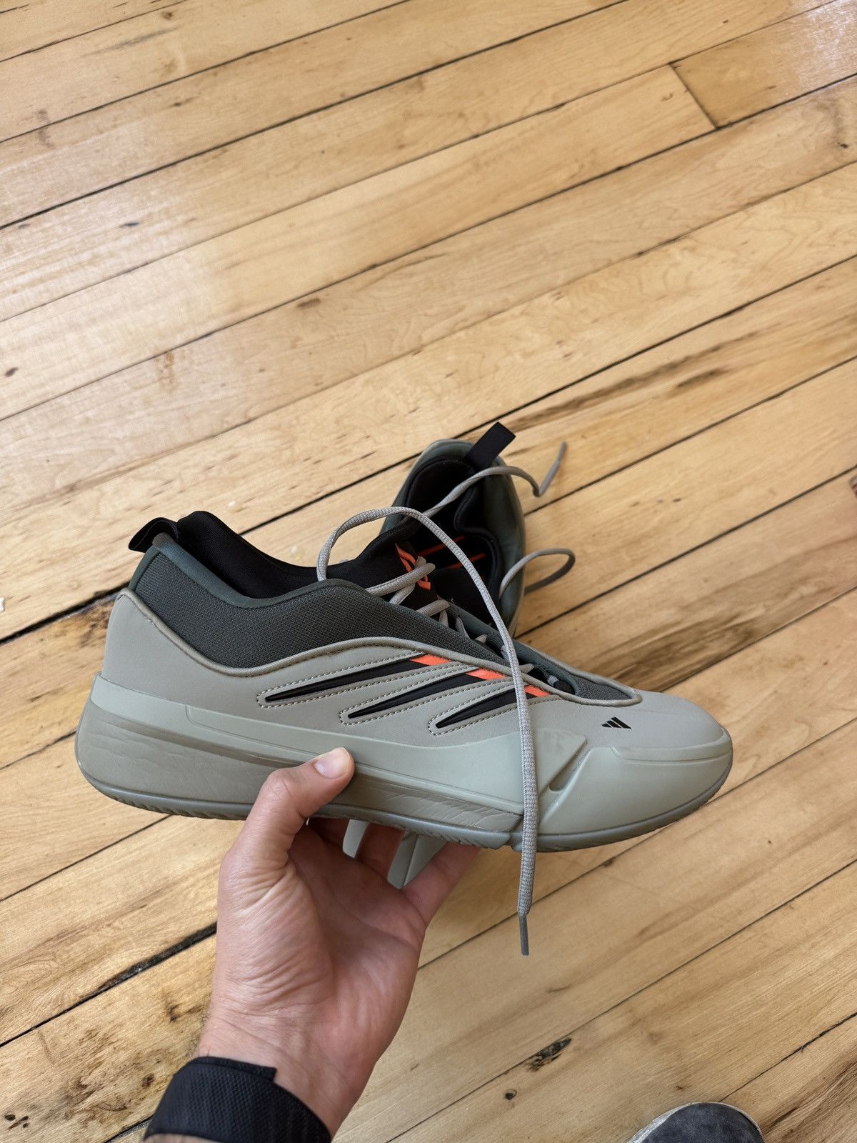 Adidas Dame 9 silver pebble Size US 11 / EU 44 - 1 Thumbnail