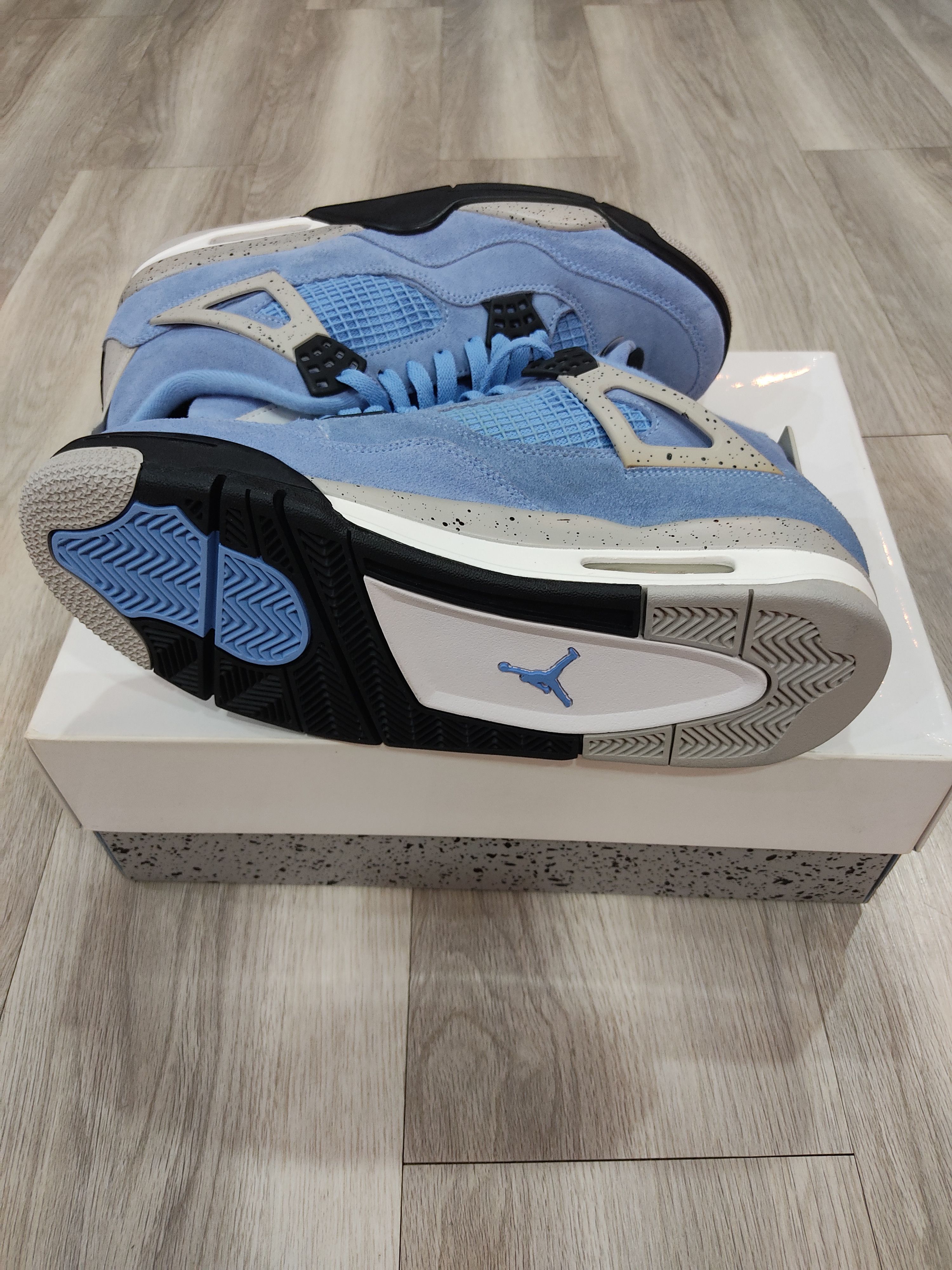 Jordan Brand AIR JORDAN 4 RETRO Size US 10 / EU 43 - 5 Thumbnail