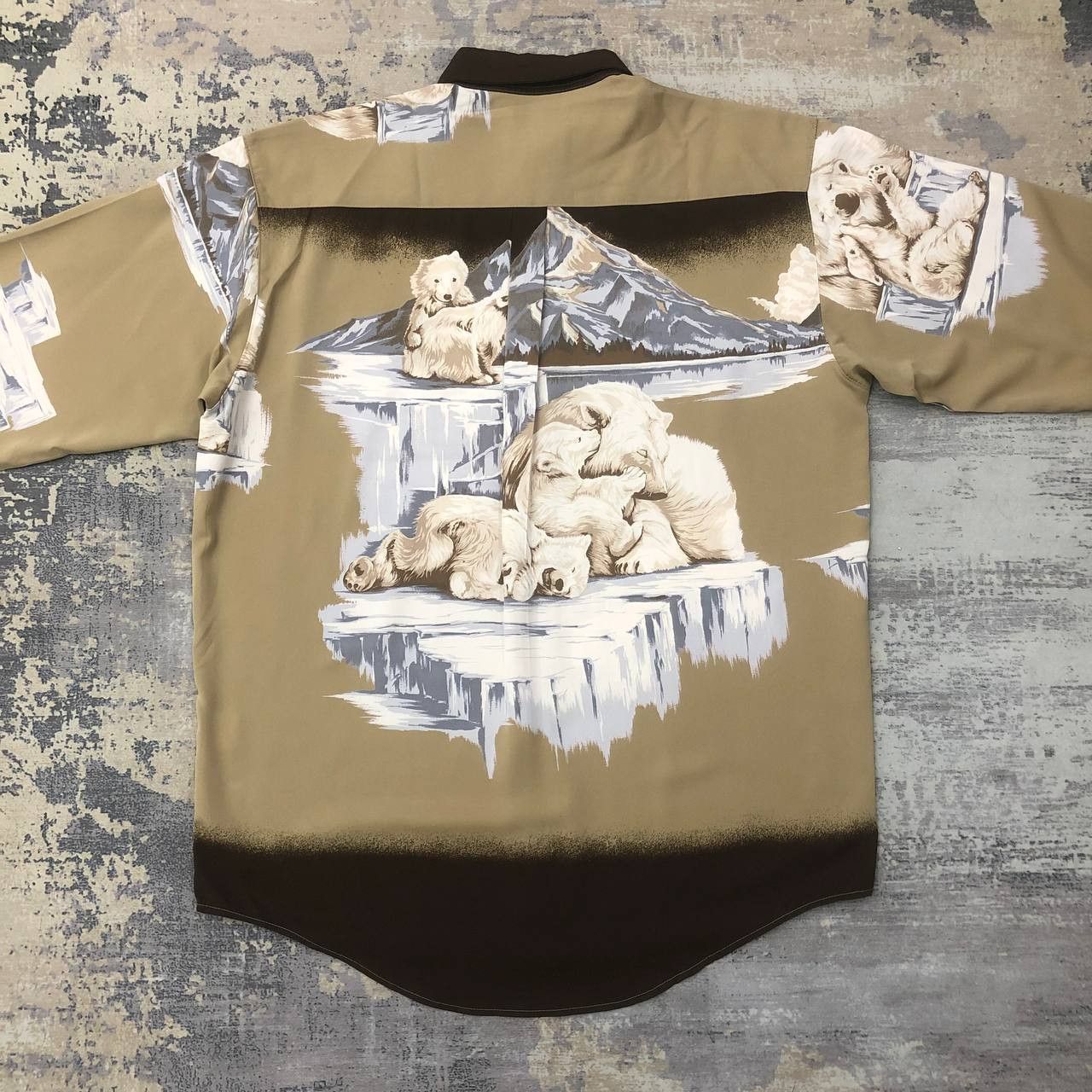 Japanese Brand T509 VTG MADE IN JAPAN ISOLATION BEAR SHIRTS Size US L / EU 52-54 / 3 - 1 Thumbnail