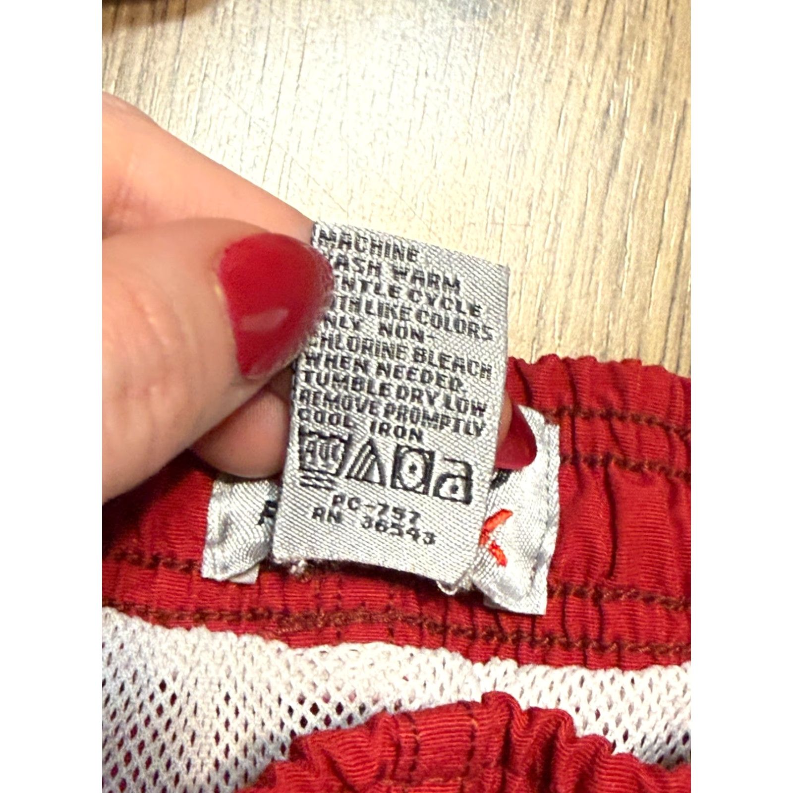 Izod IZOD PerformX Shorts Men’s Large Red Swim Trunks Tie Waist Trunks Beach Vintage No Size US 33 - 6 Thumbnail