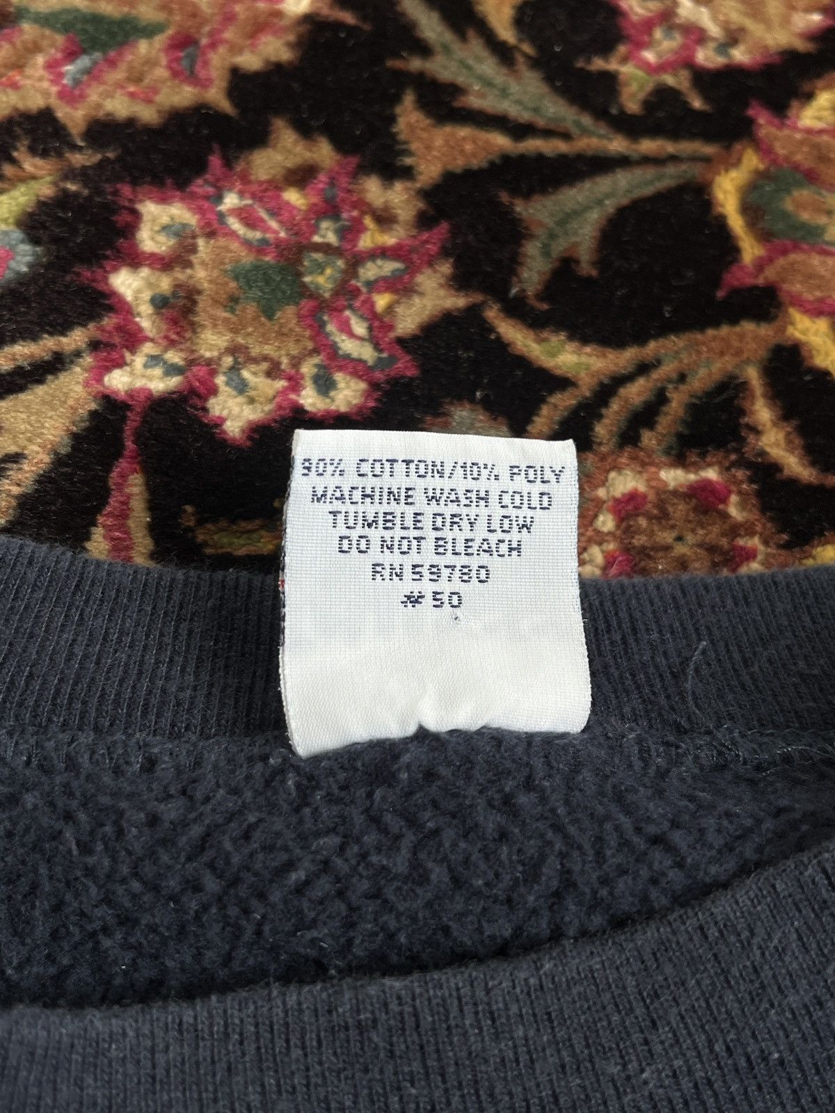Guess Vintage USA Star Design Guess Embroidered Crewneck Rare S Size US S / EU 44-46 / 1 - 6 Thumbnail