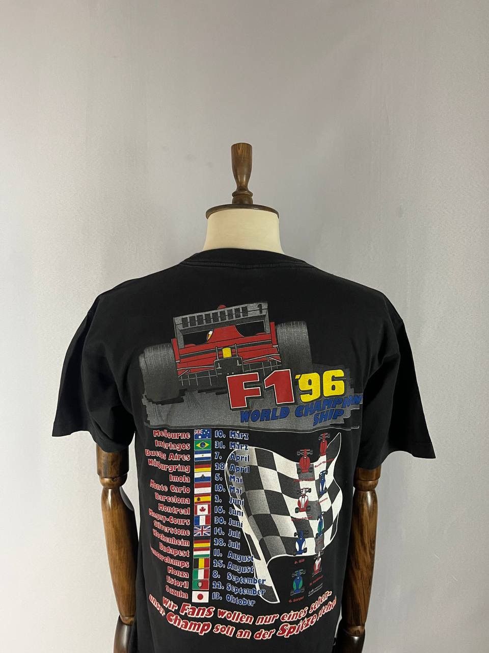 Vintage Formula One Racing Tee Shirt Vintage 1996 Black Size US XL / EU 56 / 4 - 8 Thumbnail