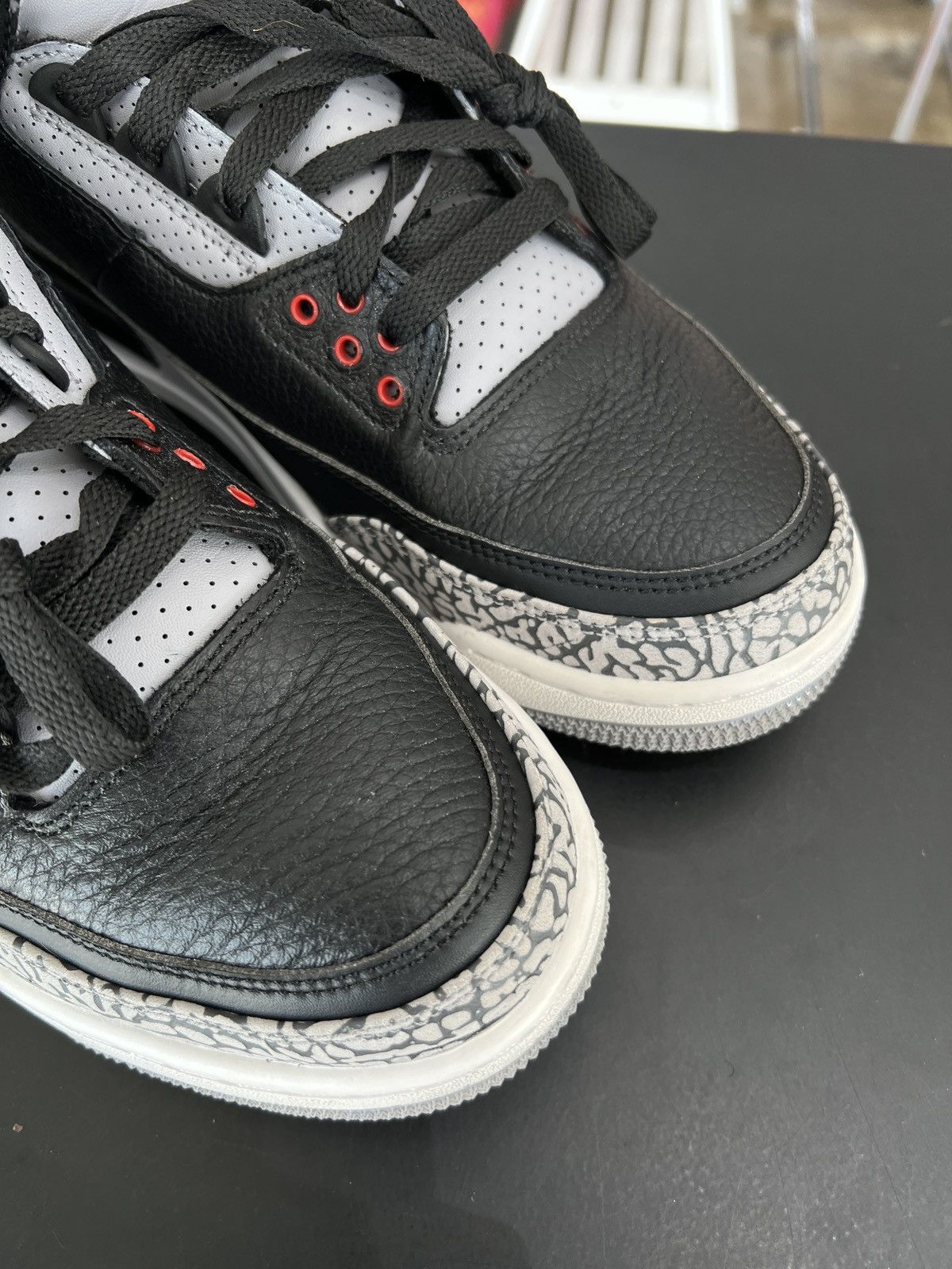 Jordan Brand Air Jordan 3 Black Cement Size 9.5 (2018) Size US 9.5 / EU 42-43 - 7 Thumbnail