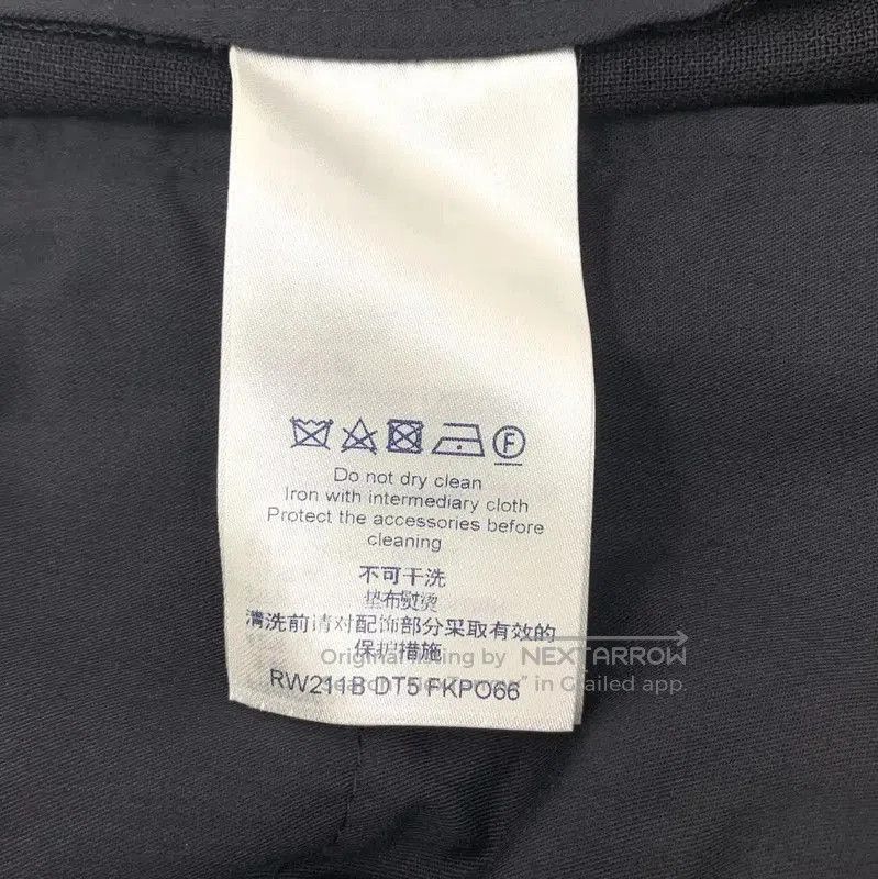 Louis Vuitton Louis Vuitton Black Women's Shorts Size S . Size 23" - 6 Thumbnail