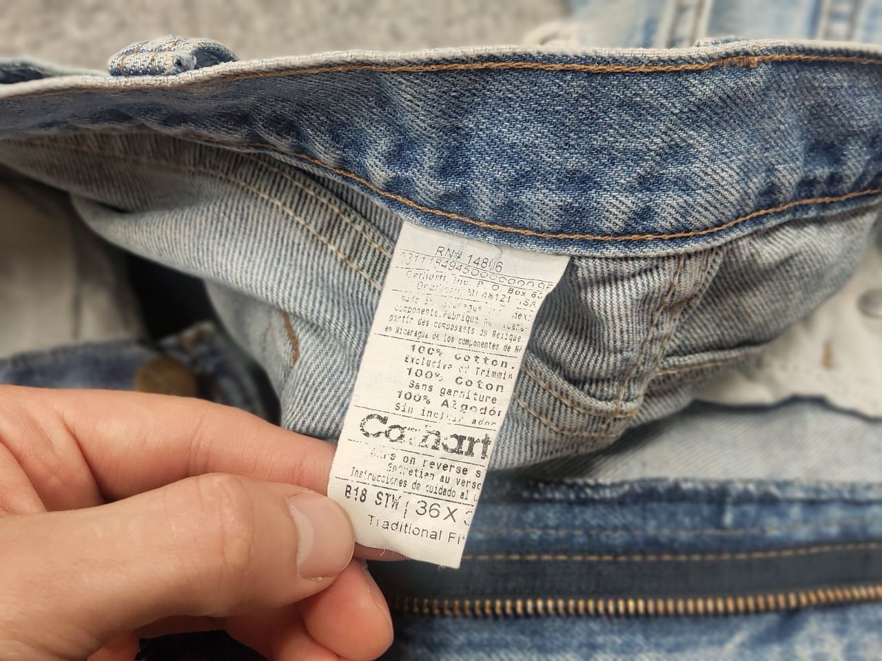 Carhartt Vintage 90's USA Carhartt Faded Blue Distressed Denim Jeans Size US 34 / EU 50 - 18 Thumbnail