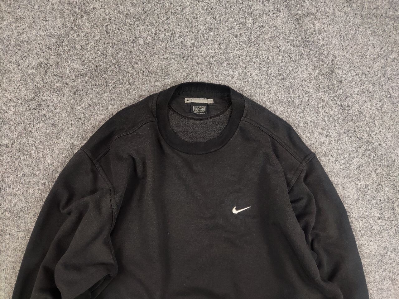 Nike Vintage 90's Nike Logo Black Faded Square Sweatshirts USA Size US XL / EU 56 / 4 - 7 Thumbnail