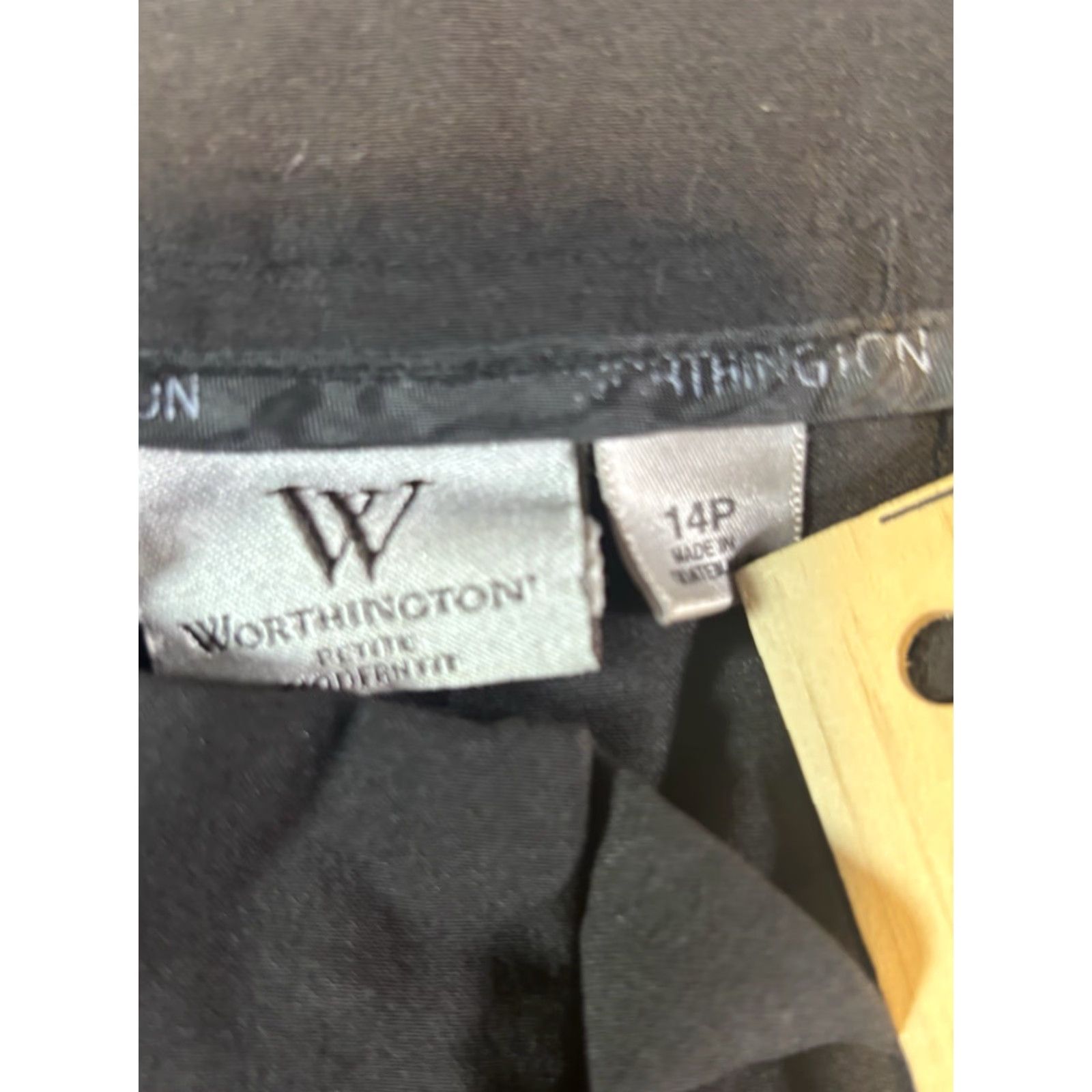 Worthington Worthington Women's Pants Cropped 14P Black Slim Straight City Preppy 28in Inseam Regular Dress Casual Slacks Size 36" / US 14 / IT 50 - 3 Thumbnail