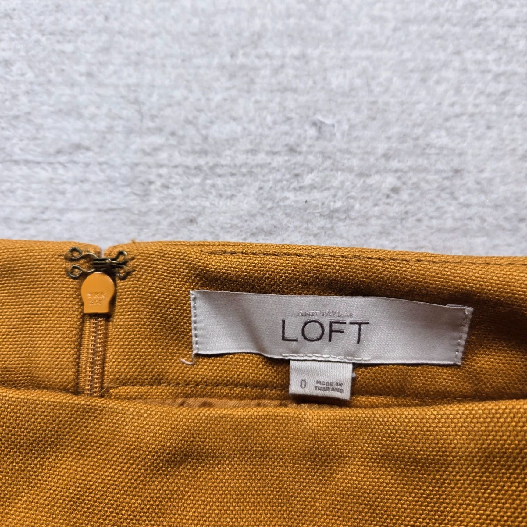 Loft LOFT Ann Taylor Skirt Orange Knee Length Adult Size 0 Women A-Line Solid Hosiery? Size 25" / US 0 / IT 36 - 2 Thumbnail