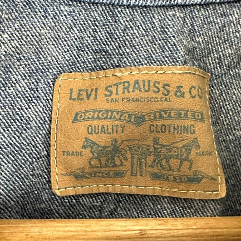 Levi's VINTAGE Levi’s denim trucker jacket Mens Small USA Blue Denim Model: Levi's Trucker Size US S / EU 44-46 / 1 - 4 Thumbnail