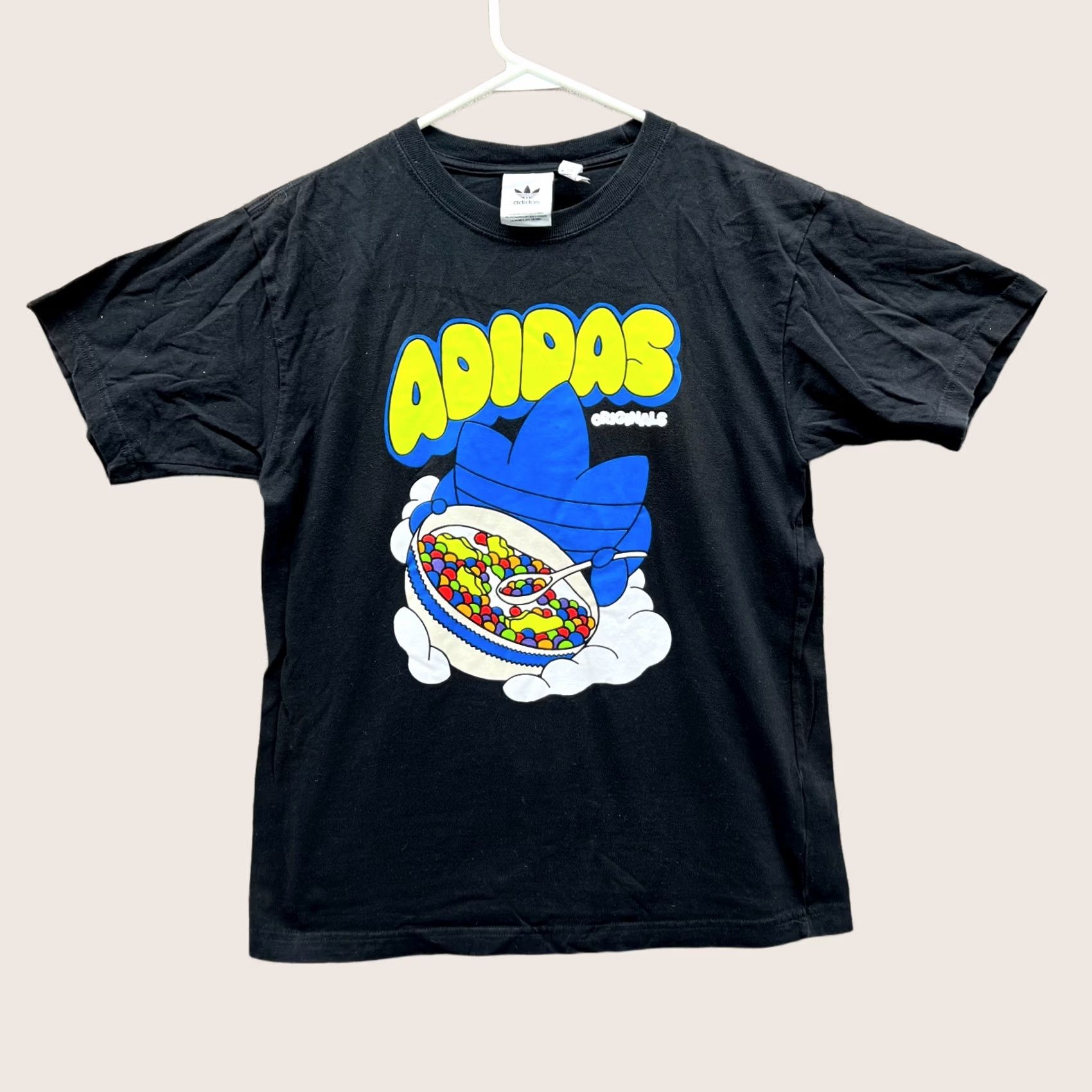 Adidas VINTAGE Adidas Shirt Mens Small Black Neon Multi Logo Crewneck Breakfast Cereal Trefoil Shirt Mens Small Black Neon Multi Logo Crewneck Trefoil Size US S / EU 44-46 / 1 - 1 Thumbnail