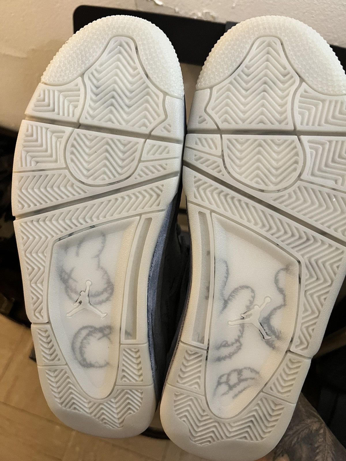 Jordan Brand × Kaws Air Jordan 4 retro KAWS Size US 8 / EU 41 - 8 Thumbnail