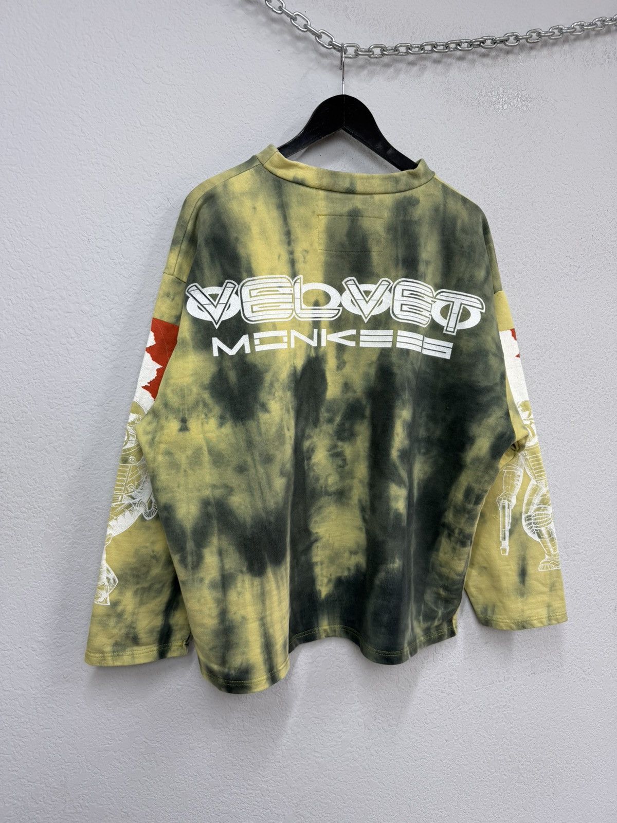 Other Vintage Velvet Monkees Tribal We Are Family 90s Sweatshirt Size US L / EU 52-54 / 3 - 11 Thumbnail