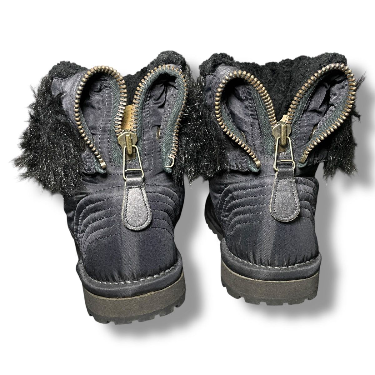 Junya Watanabe Junya Watanabe A/W10 Fur-lined Quilted Nylon Snow Boots Size US 7 / IT 37 - 4 Thumbnail