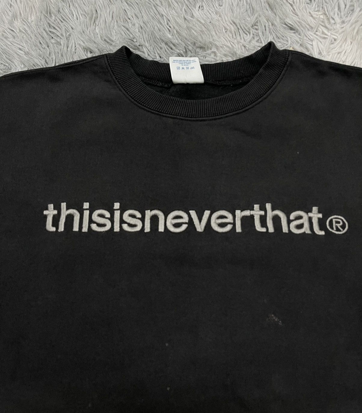 thisisneverthat 2000s THISISNEVERTHAT EMBROIDERY SPELL SWEATSHIRT SUN FADED Size US M / EU 48-50 / 2 - 8 Thumbnail