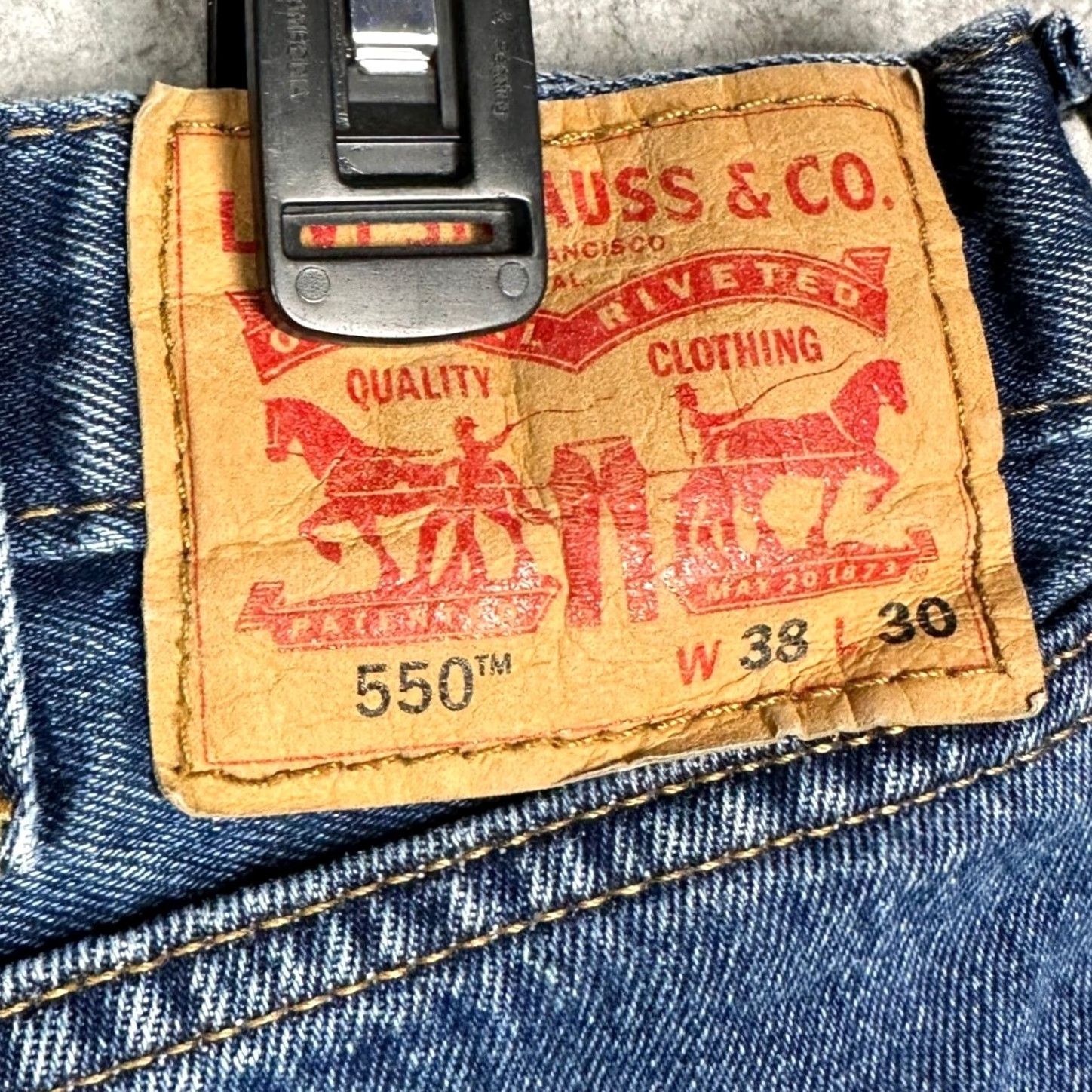 Levi's Levi's 550 Jeans Mens 38X30 Blue Relaxed Tapered Leg Denim 5 Pocket Red Tab Jeans Size US 38 / EU 54 - 4 Thumbnail