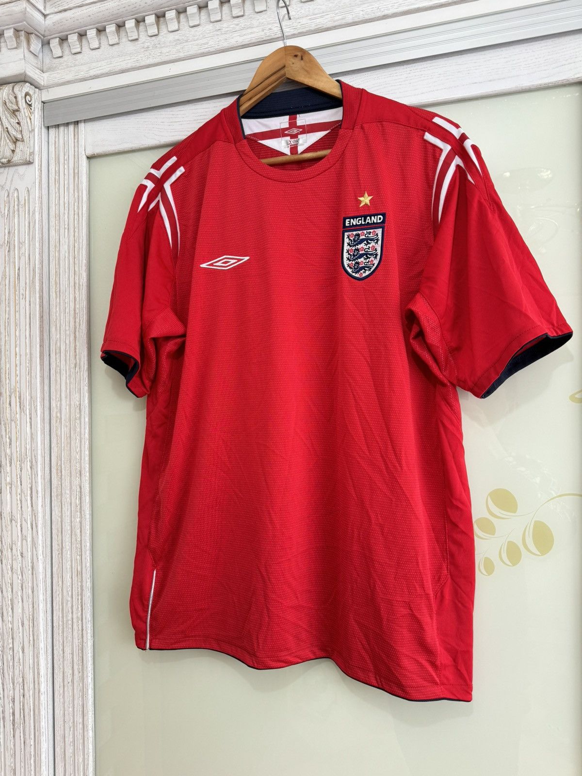 Umbro Vintage England 2004 Away Soccer Jersey Football Kit Shirt Size US XL / EU 56 / 4 - 5 Thumbnail