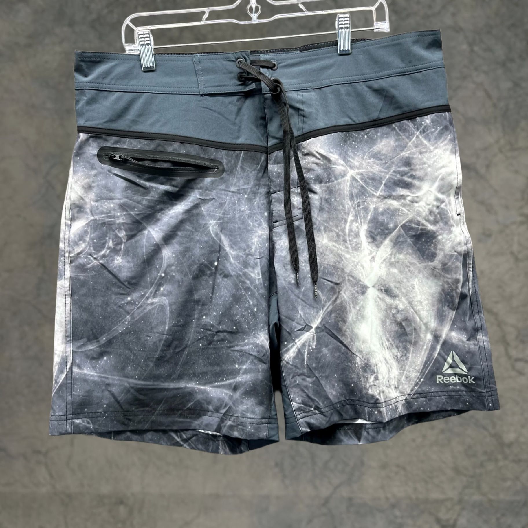 Reebok Reebok Board Shorts Women L Gray Solid Drawstring Swim Bottom Vintage No Size 36" / US 14 / IT 50 - 1 Thumbnail