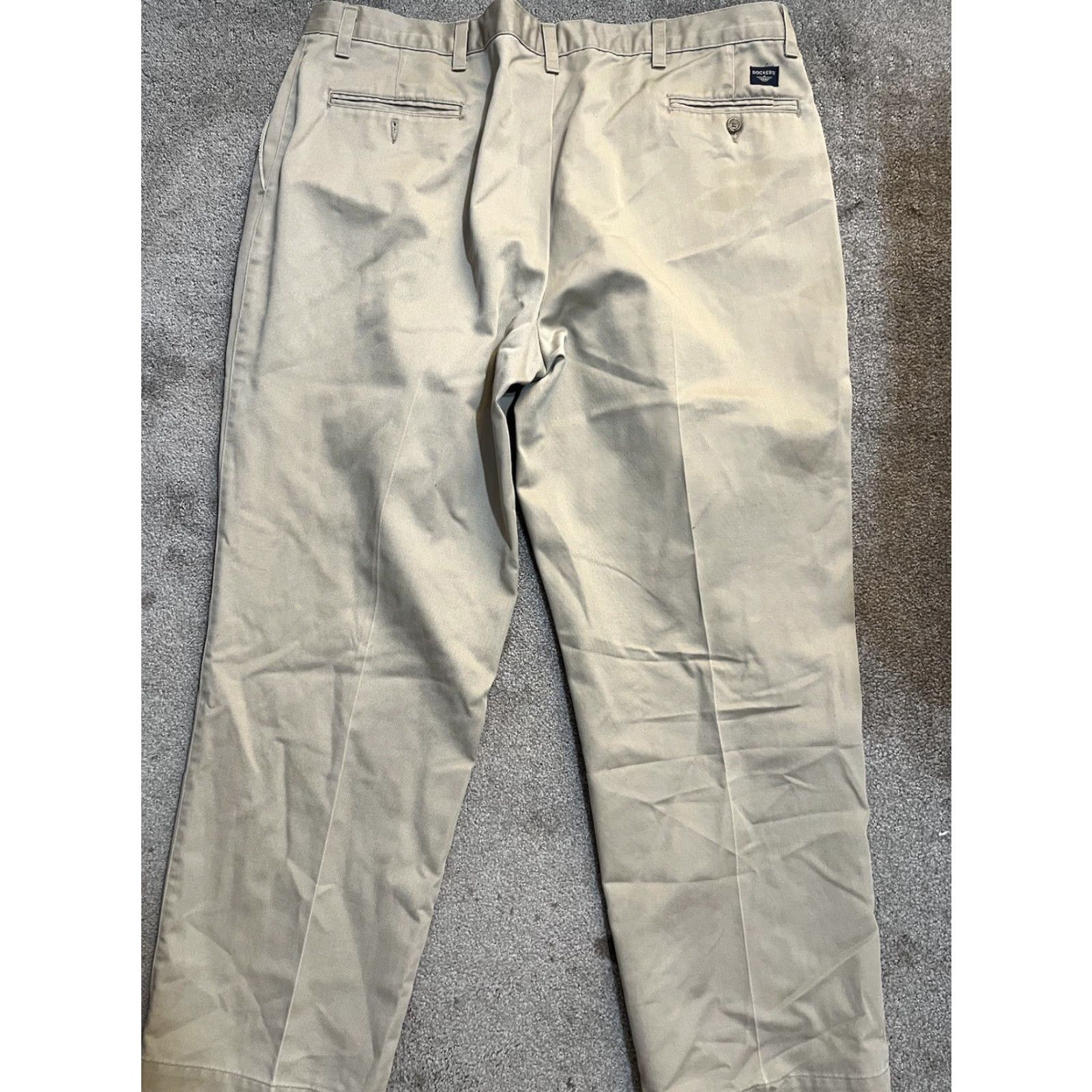 Dockers DOCKERS Classic Fit Pleated Dress Pants 40x29 Khaki Beige Vintage Distressed (Men) Pants Chinos 40 Regular Inseam 29 Navy? Size US 40 / EU 56 - 2 Thumbnail