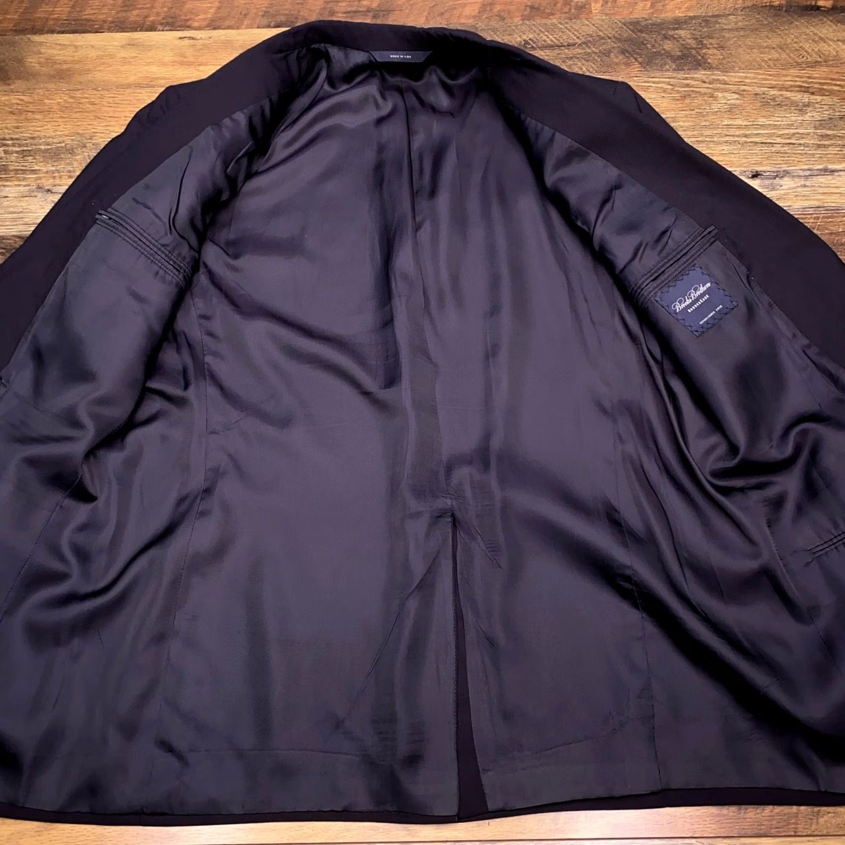 Brooks Brothers Brooks Brothers BrooksEase Suit Jacket 42R Wool Navy Blazer Men Regular Blue Solid 2-Button Notch Lapel Single-Breasted USA Vintage N/A Size 42R - 3 Thumbnail