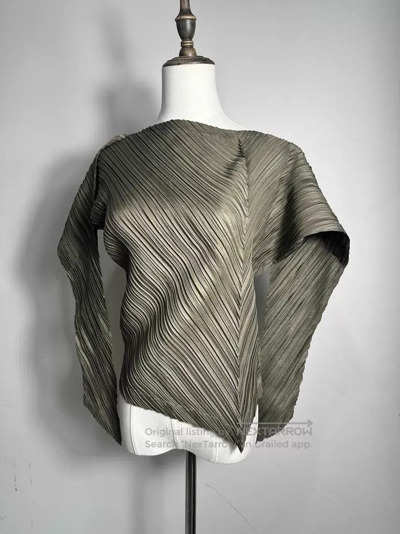 Issey Miyake Issey Miyake Classic Irregular Shaped Top Size M / US 6-8 / IT 42-44 - 4 Thumbnail
