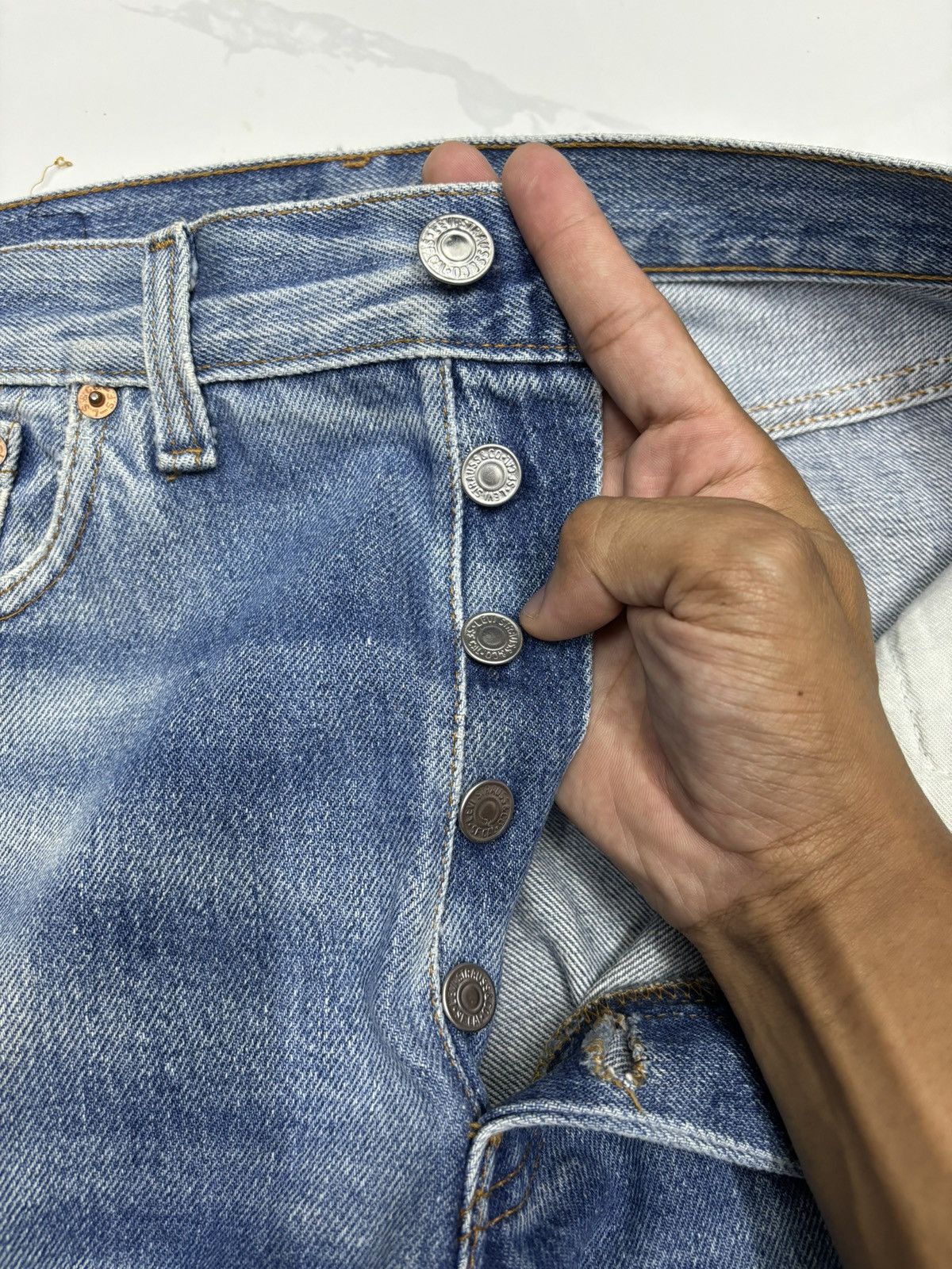 Levi's Vintage Levis 501 Distressed Denim Nice Faded 524 Size US 29 - 11 Thumbnail
