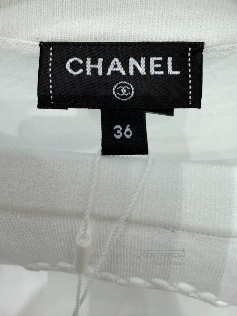 Chanel Chanel Autumn and winter limited love white short-sleeved Size XS / US 0-2 / IT 36-38 - 4 Thumbnail