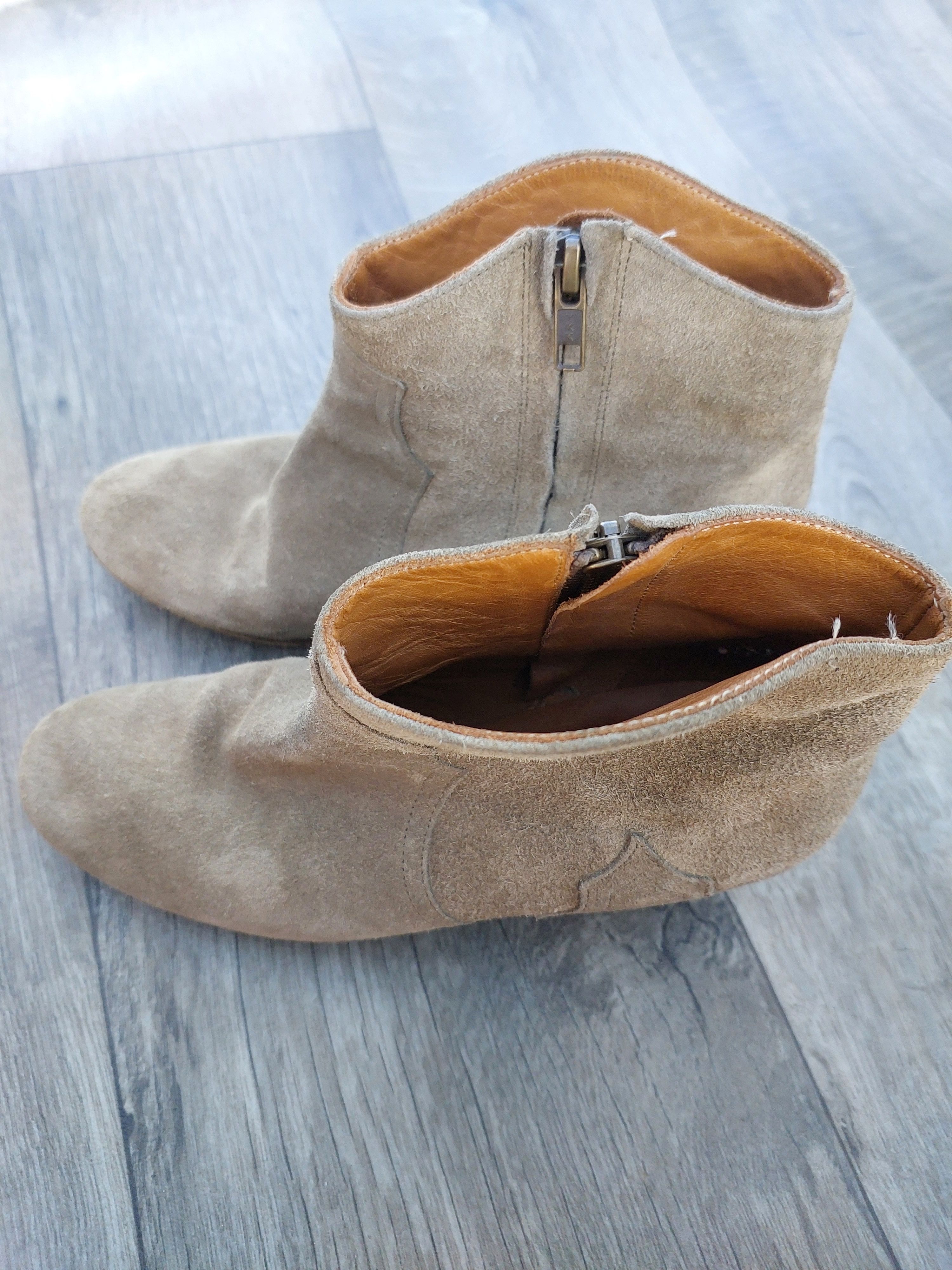 Isabel Marant Isabel Marant Dicker Taupe Grey Suede Leather. Size US 8 / IT 38 - 11 Thumbnail
