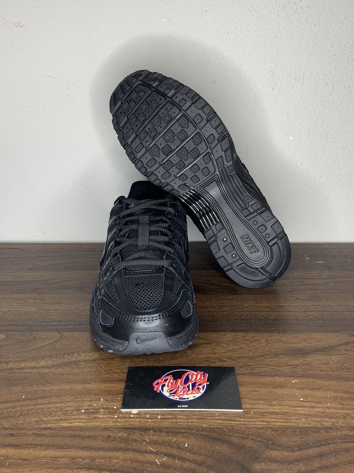Nike Nike P-6000 Black Size US 8 / EU 41 - 5 Thumbnail