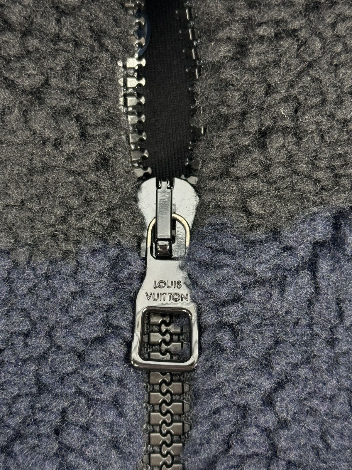 Louis Vuitton LV MADE PATCH DEMIER PRINT FLEECE JACKET 1A9M86 Size US M / EU 48-50 / 2 - 5 Thumbnail