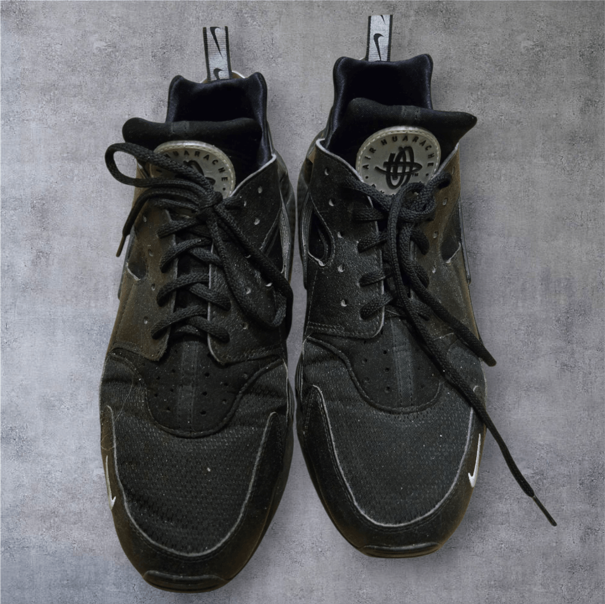 Nike Nike Air Huarache Size US 12 / EU 45 - 1 Thumbnail