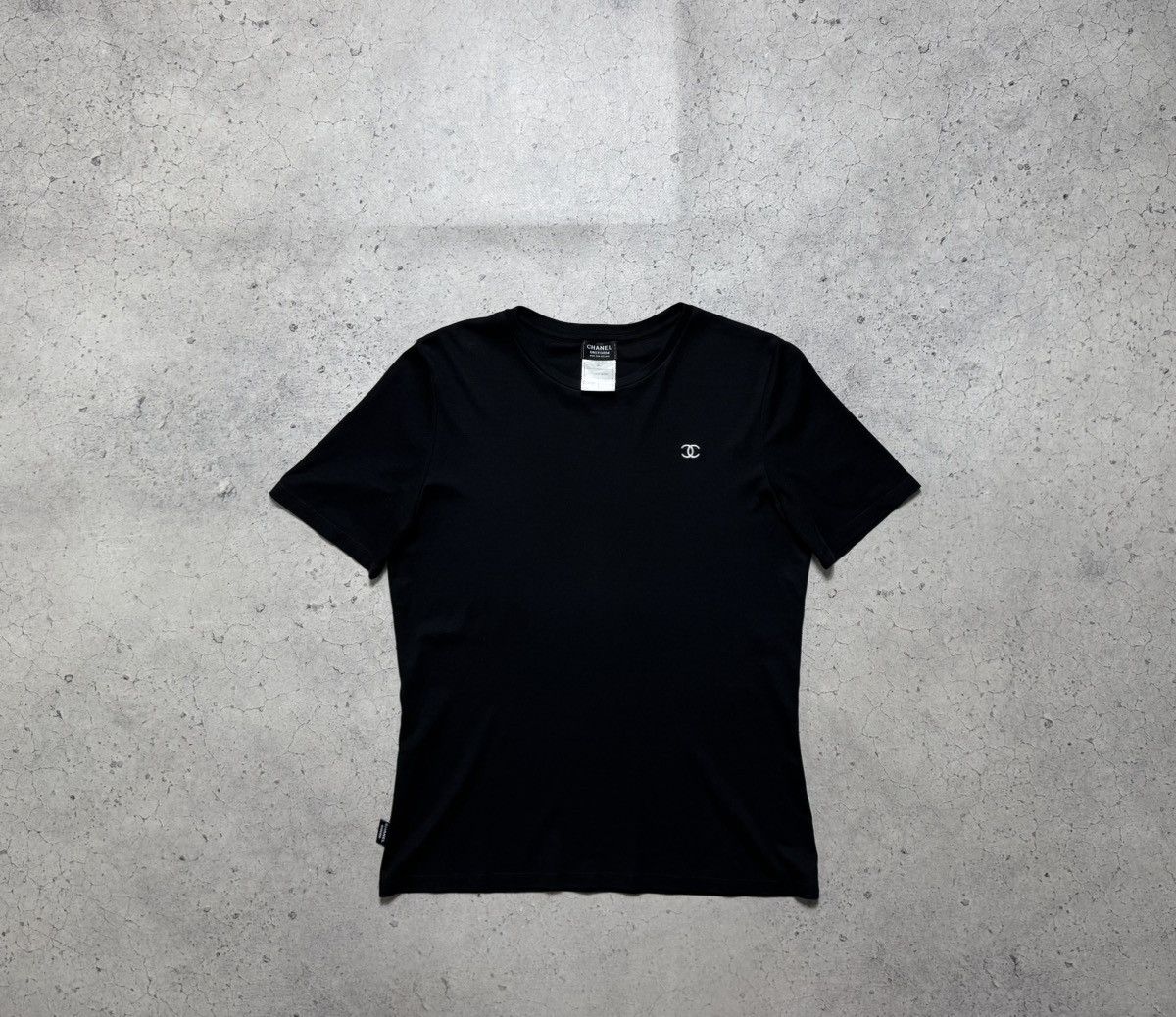 Chanel Chanel Black Logo T-Shirt Size S Luxury Size US S / EU 44-46 / 1 - 1 Thumbnail