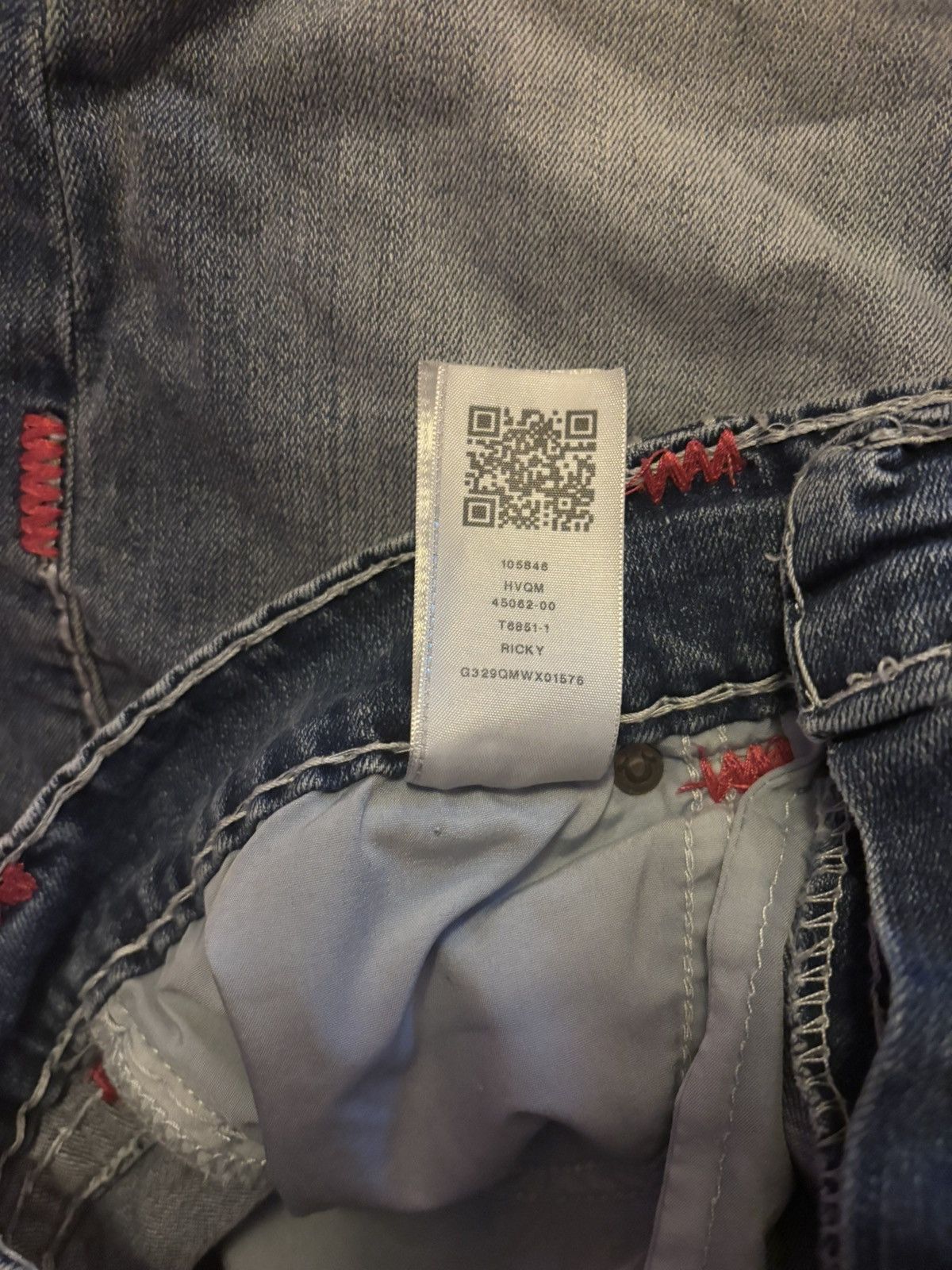 True Religion True Religion Blue/Pink Horseshoe Relaxed Straight Shorts Size US 33 - 9 Thumbnail