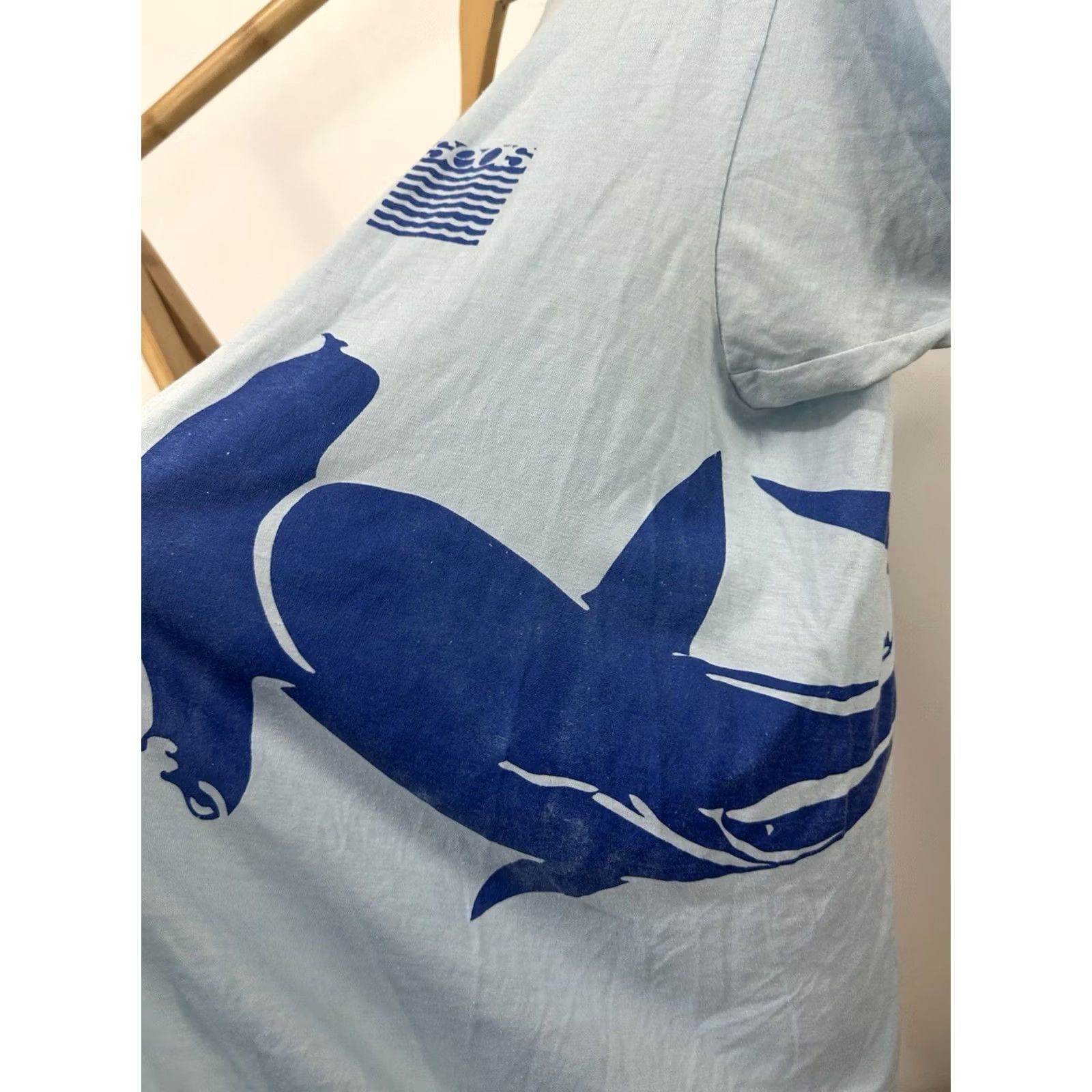 Hanes VINTAGE Hammerhead Shark Wrap Around Hanes 50/50 T-Shirt L Men Blue 80s 90s Burnout Thin Decade Shirt Mens Size US L / EU 52-54 / 3 - 3 Thumbnail