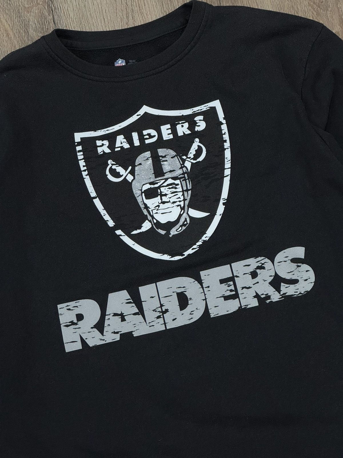 NFL NFL team Apparel Raiders black crew neck sweatshirt Size US L / EU 52-54 / 3 - 5 Thumbnail