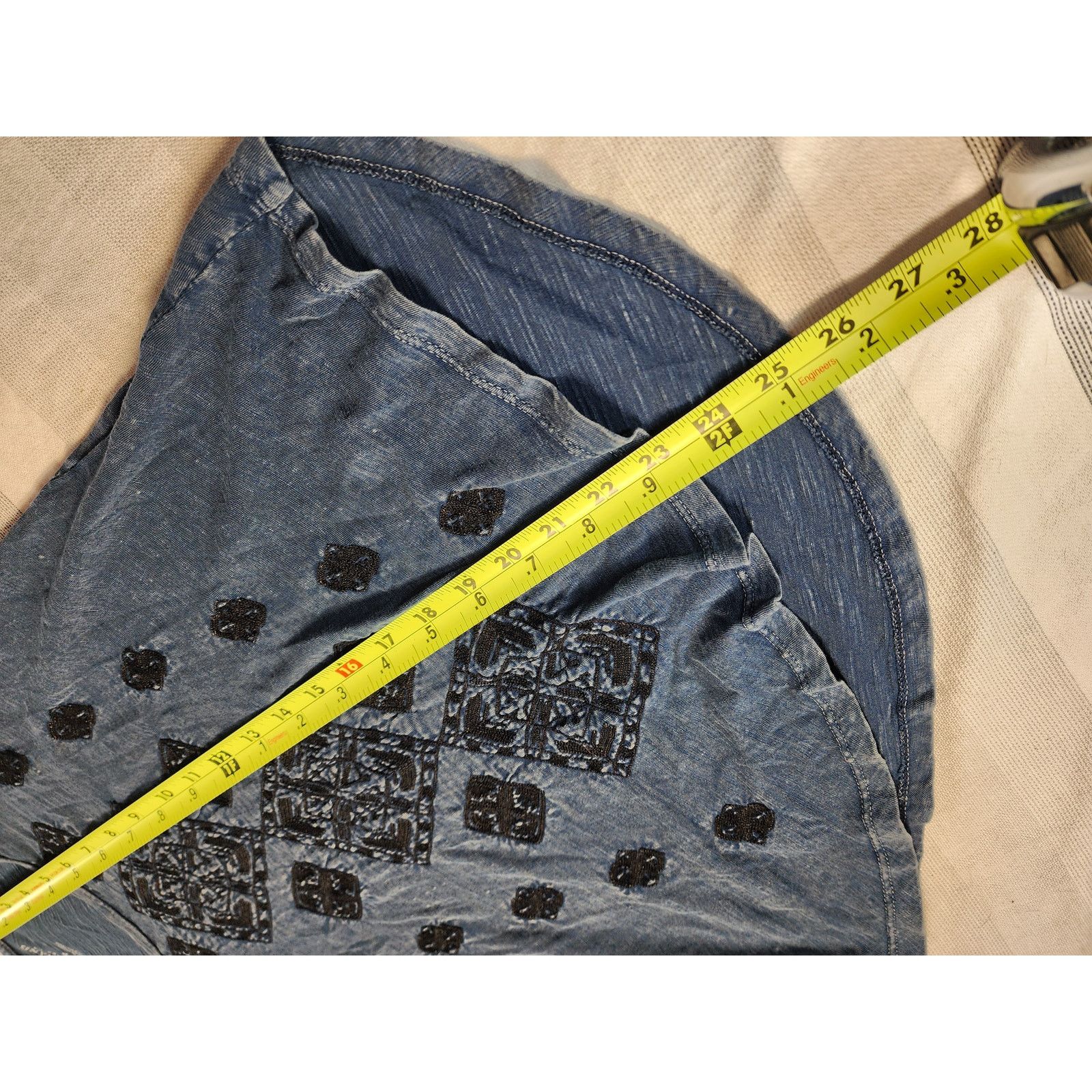 Lucky Brand Lucky Brand Embroidered Boho Tee Size S / US 4 / IT 40 - 2 Thumbnail